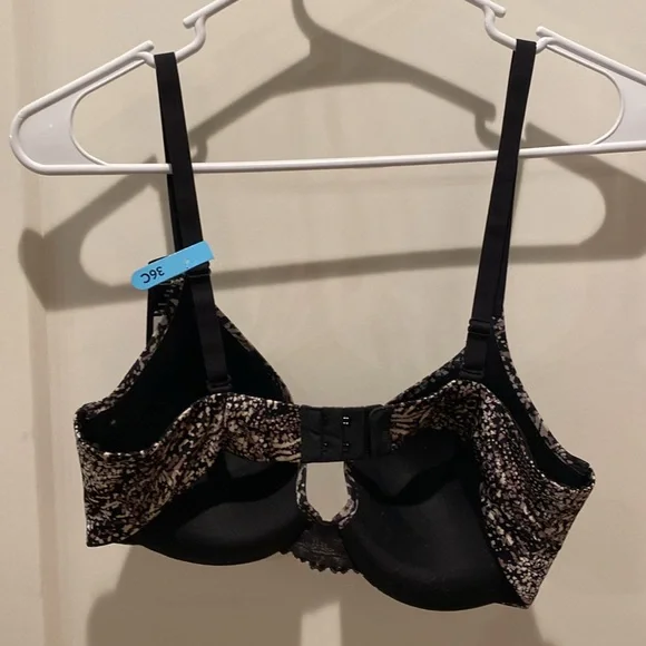 Maidenform Push Up Bra with Convertible Straps. Dreamwire Technology. 36C - Picture 3 of 5